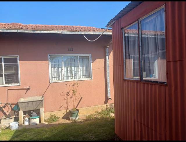 3 BEDROOM HOUSE FOR SALE IN ALEXANDRA